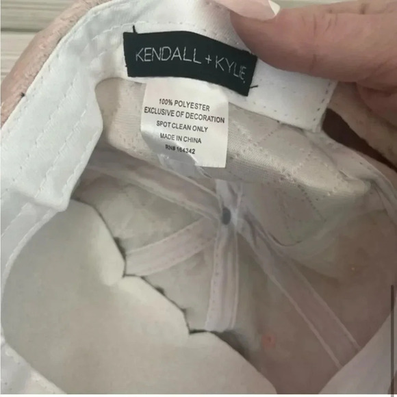 KENDALL + KYLIE PINK AND BLACK QUILTED VELOUR BASEBALL HAT O/S - Picture 14 of 14